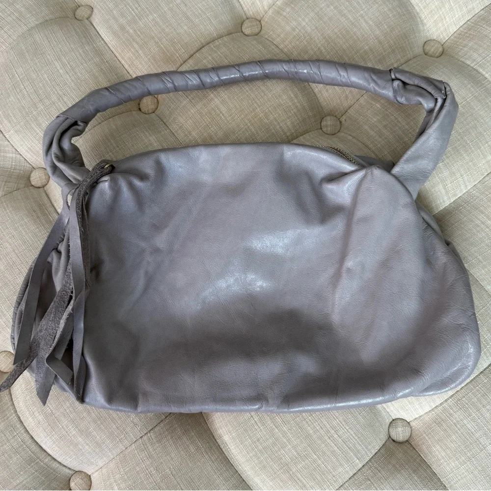SATCHEL. Savannah Women's Shoulder Bag - Picture 2 of 12